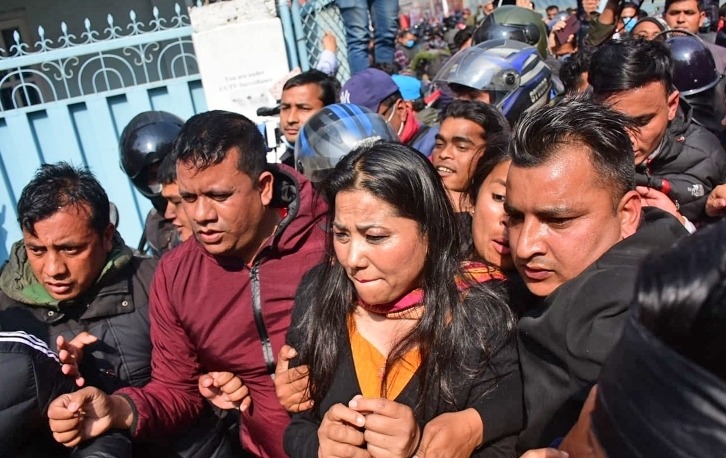 रामकुमारी झाँक्री पक्राउ, राज्यविरुद्धको कसुर गरेको आरोप