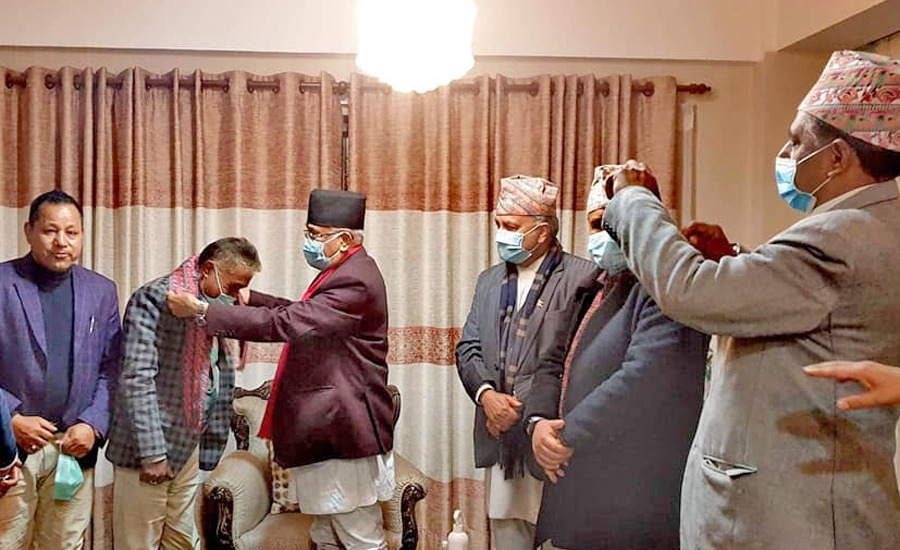 नेकपा ओली समूहमा प्रवेश गरे जसपा नेता शिवजी यादव