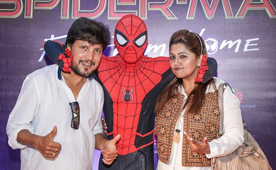 सिमोससँग दीपक–दीपाको ‘कुकुर हराएको सूचना’