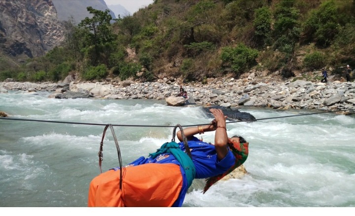 दार्चुलाका नागरिकलाई ३ पाने तुइनकै भर