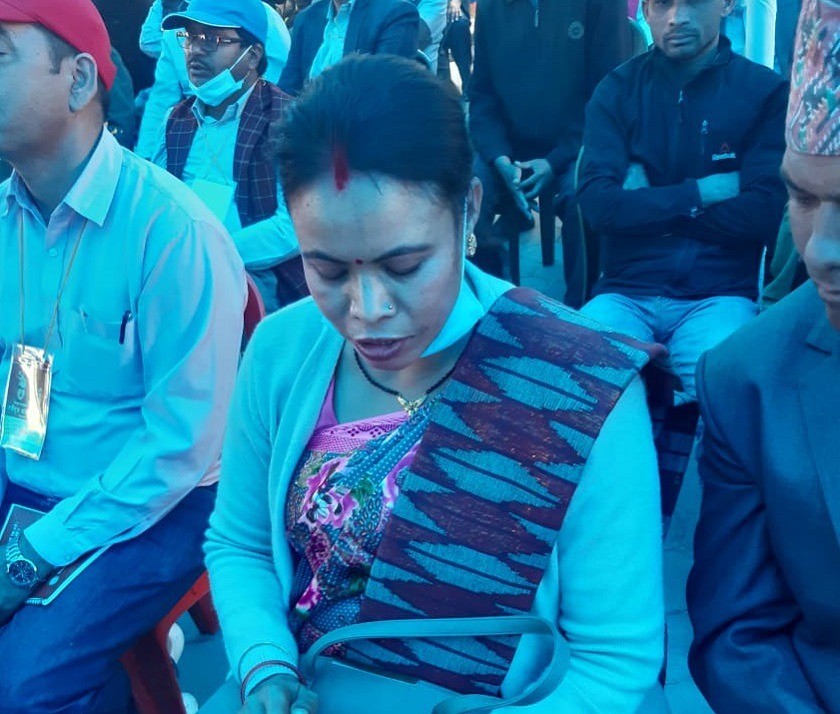 खनाल–नेपाल पक्षकी सांसद चौधरी झुक्किएर बालुवाटार पुगेपछि…