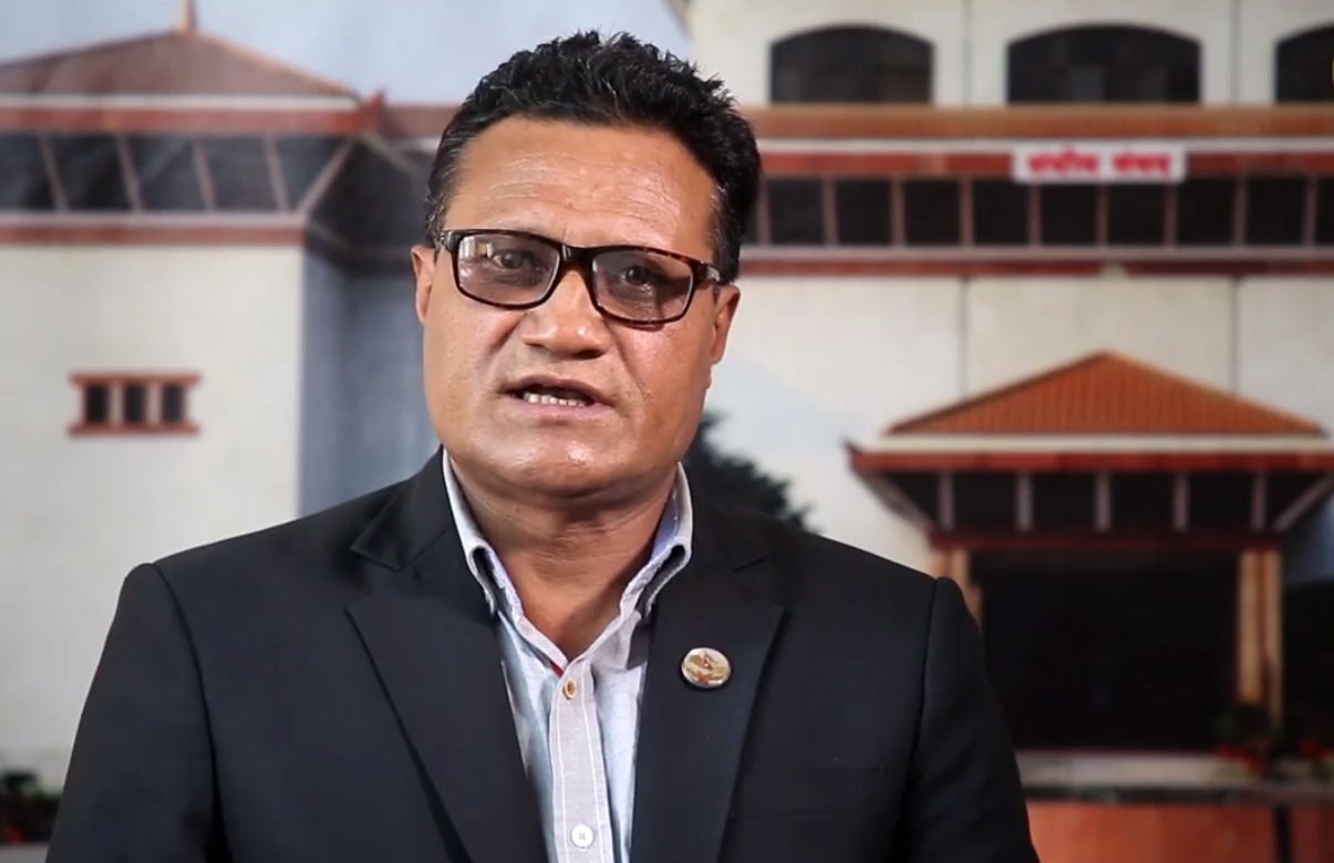 माओवादीले बादलपछि खड्कालाई राष्ट्रिय सभा सदस्यबाट हटायो