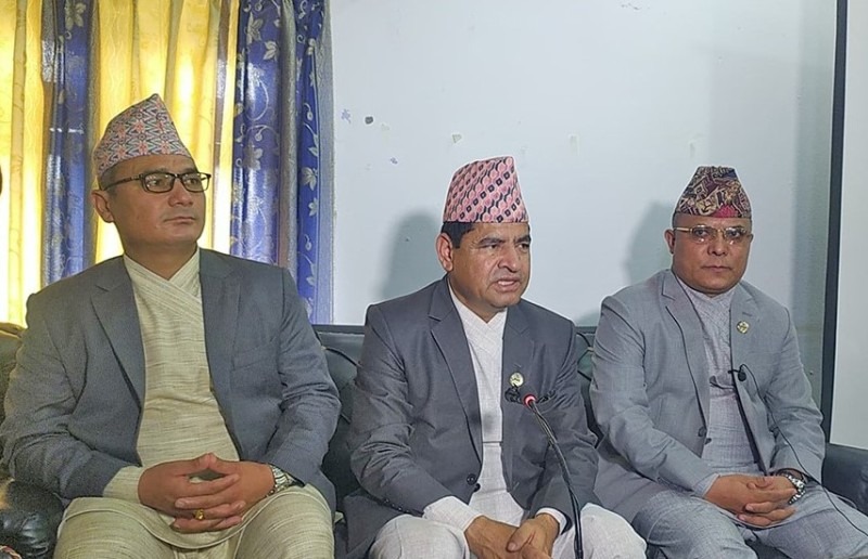 कर्णाली सरकारबाट बाहिरियो एमाले, ३ मन्त्रीले दिए राजीनामा