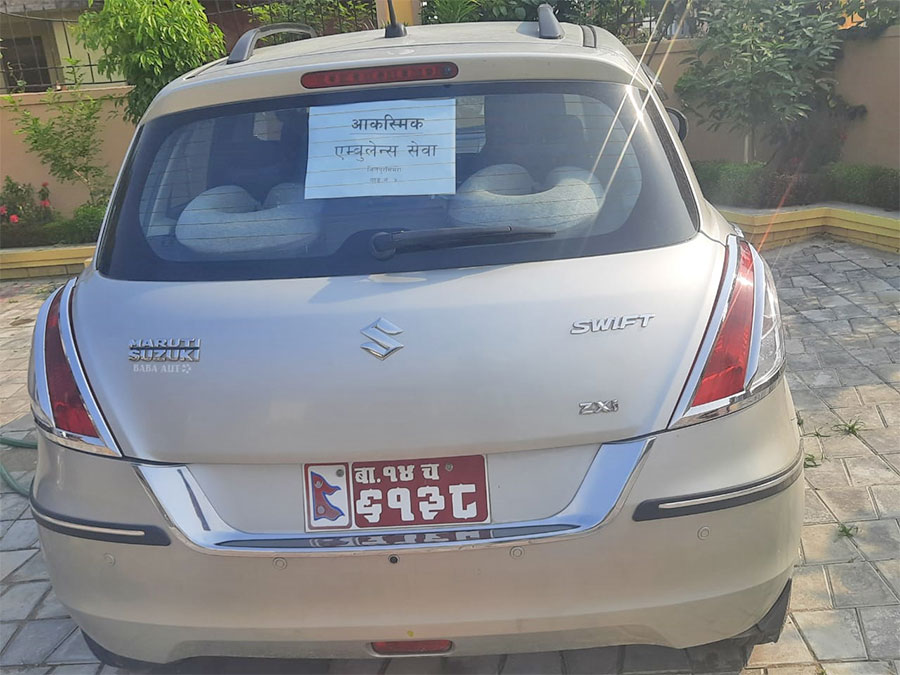 वडा अध्यक्षद्वारा आफ्नै गाडीमा विरामी बोक्ने घोषणा