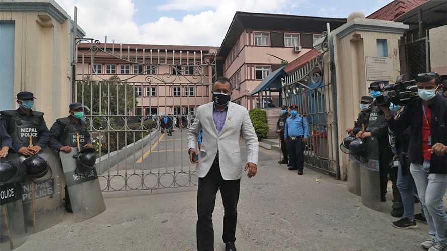 अहंकारी प्रधानमन्त्रीका कारण पटक-पटक न्यायालय आउनुपर्‍यो : गगन थापा