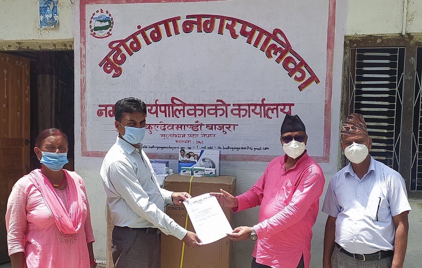 साइन नेपालद्धारा बुढीगंगा नगरपालिकालाई स्वास्थ्य सामाग्री सहयोग