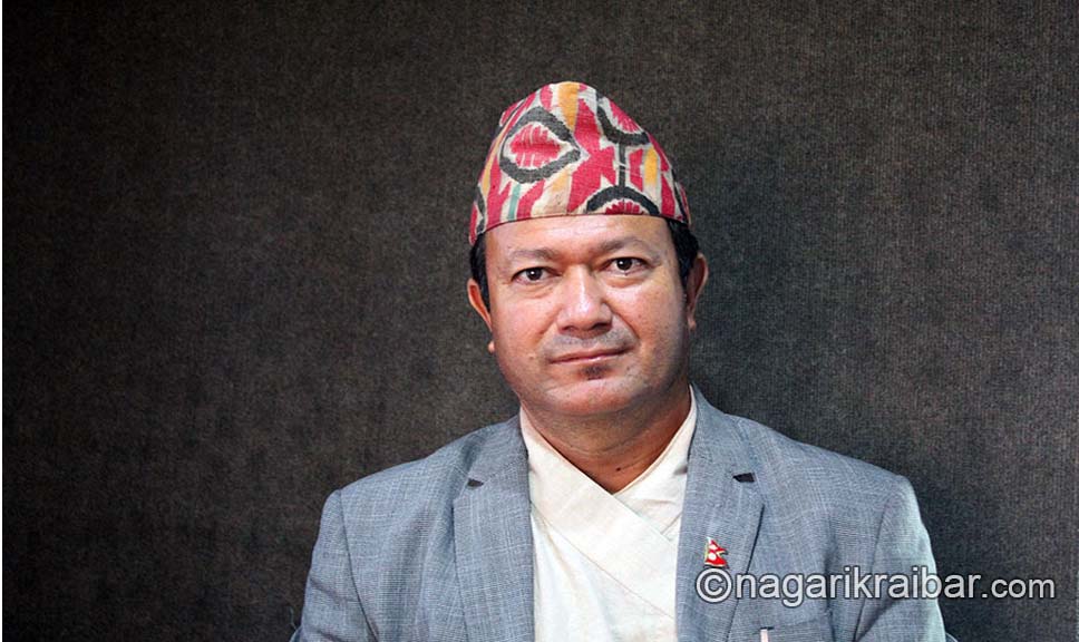 सुदूूरपश्चिममा माधव नेपाल पक्षका ३ मन्त्री विभाजनको विपक्षमा