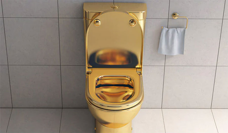 ट्राफिक पुलिसको घरमा भेटियो सुनको ट्वाइलेट !