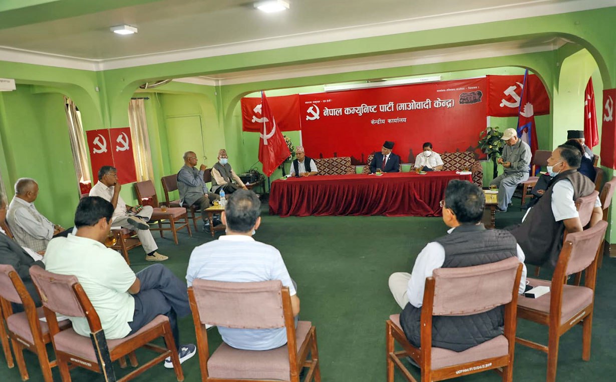 देउवासँग छलफल गरेपछि माओवादीले मन्त्री टुंगो लगाउने