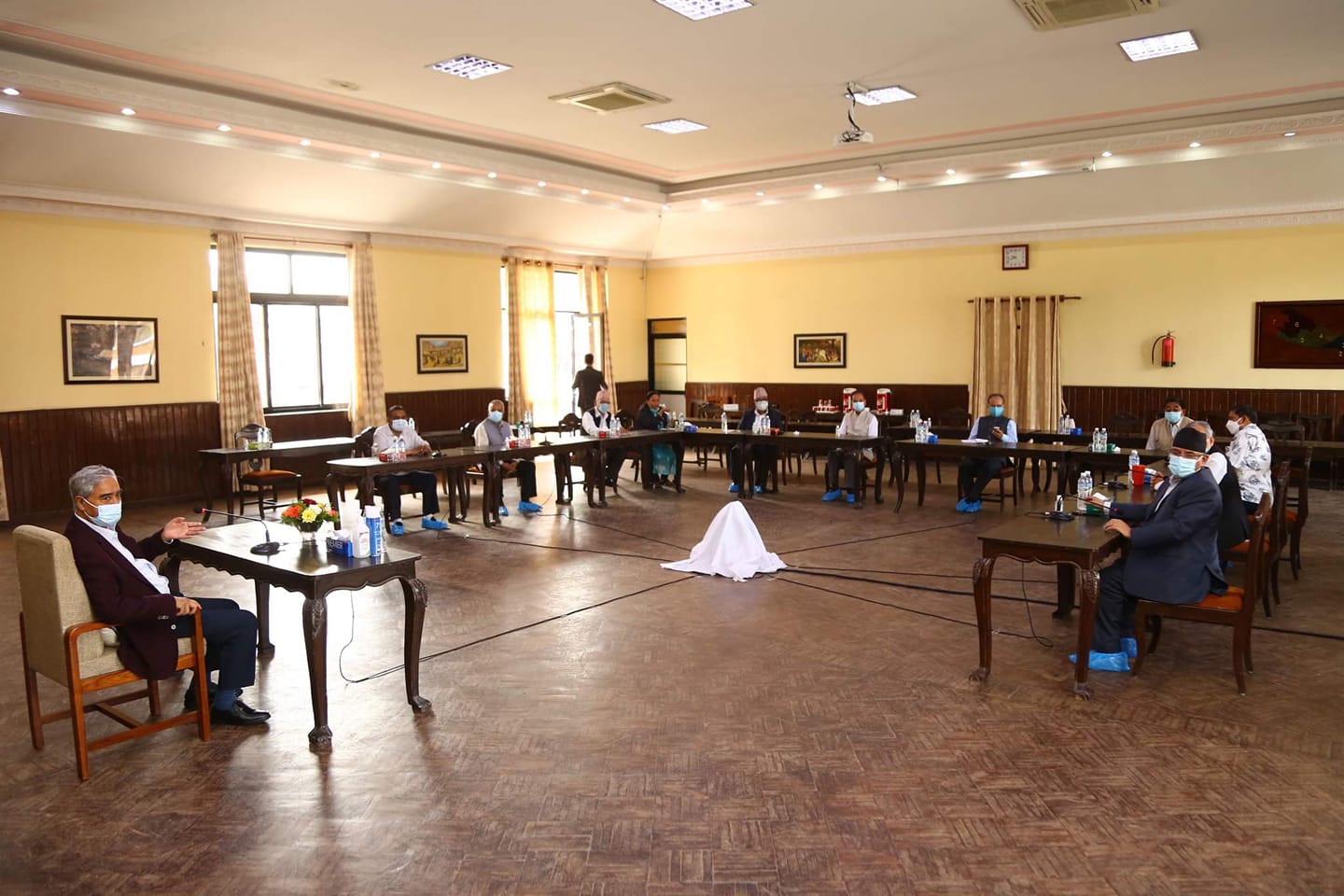 सत्ता गठबन्धनको बैठक आज पनि बस्दै