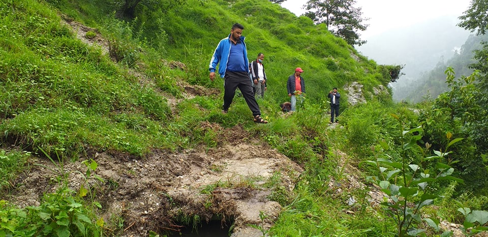बडीमालिका-८ को रावलवाडा बस्ती पहिरोका उच्च जोखिम्मा