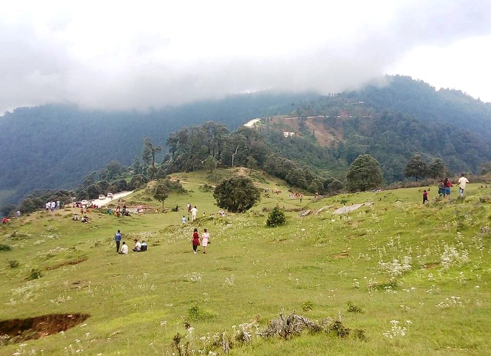 आन्तरिक पर्यटकको रोजाइमा डोटीको ‘मिनी खप्तड’