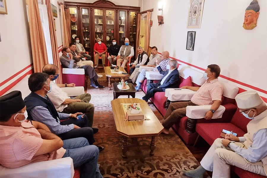 देउवासँगको सहमतिपछि छलफलमा जुट्यो पौडेल समूह