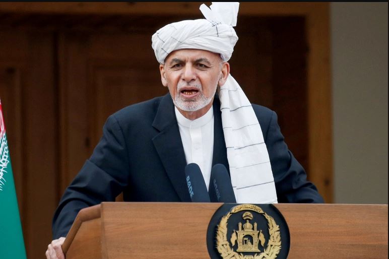 देश छोडेर भागे अफगान राष्ट्रपति