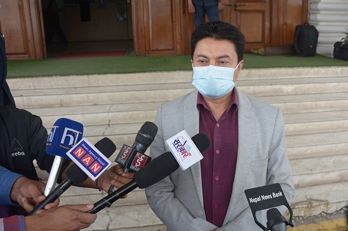 अध्यादेशको विरोध गर्दै गोकर्ण विष्टले भने– प्रतिगामी निर्णयको विरोध गरौं