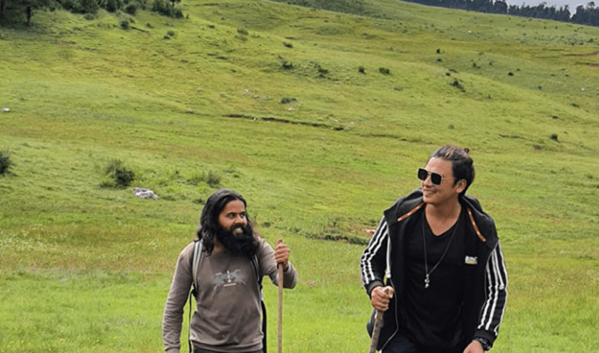 कोरोना जोखिम घटेसँगै खप्तडमा भित्रिँदै पर्यटक