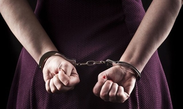 त्रिभुवन विमानस्थलबाट गोलीसहित युवती पक्राउ