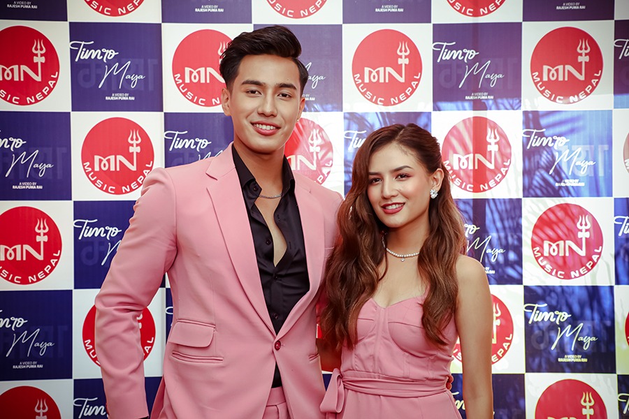 मलिका र कुन्साङको छल्किएको प्रेम