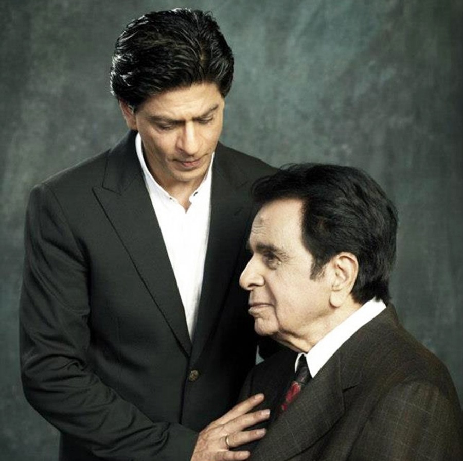 दिलिप कुमारले १ लाख पारिश्रमिक वुझेको ७ दशकपछि साहरुखले लिए सय करोड