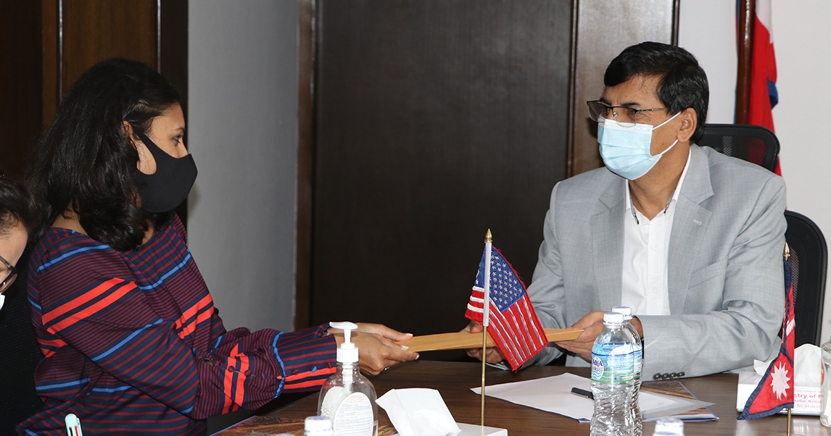 एमसीसी उपाध्यक्ष र अर्थमन्त्रीबीच भेटवार्ता