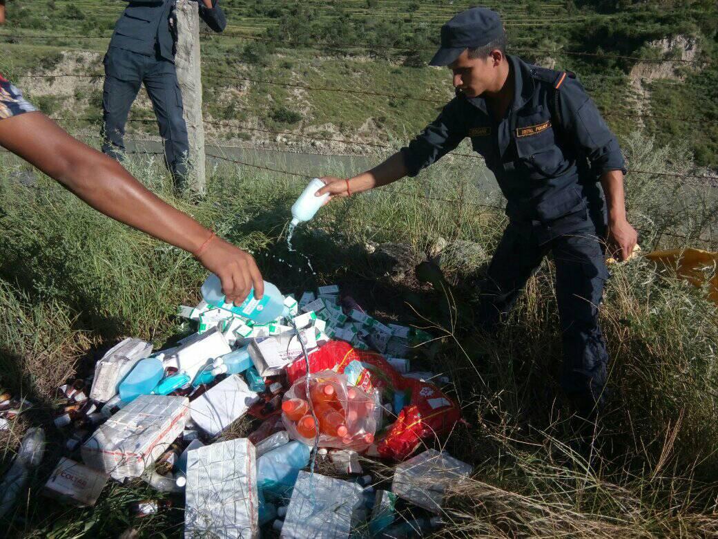 पिलुचौर र भारती कौषाडी बजार अनुगमन, अखाद्य बस्तु नष्ट