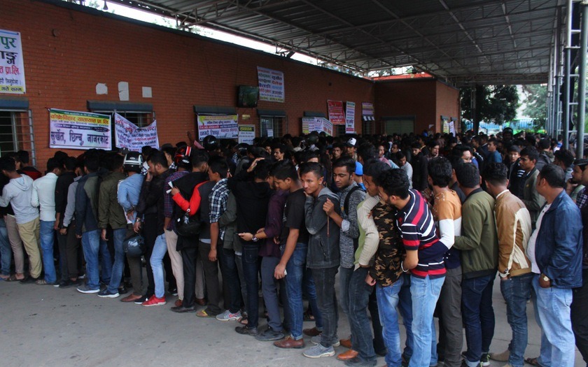 दसैंमा घर जाने हो ? यसरी हुँदै छ यातायातको व्यवस्थापन