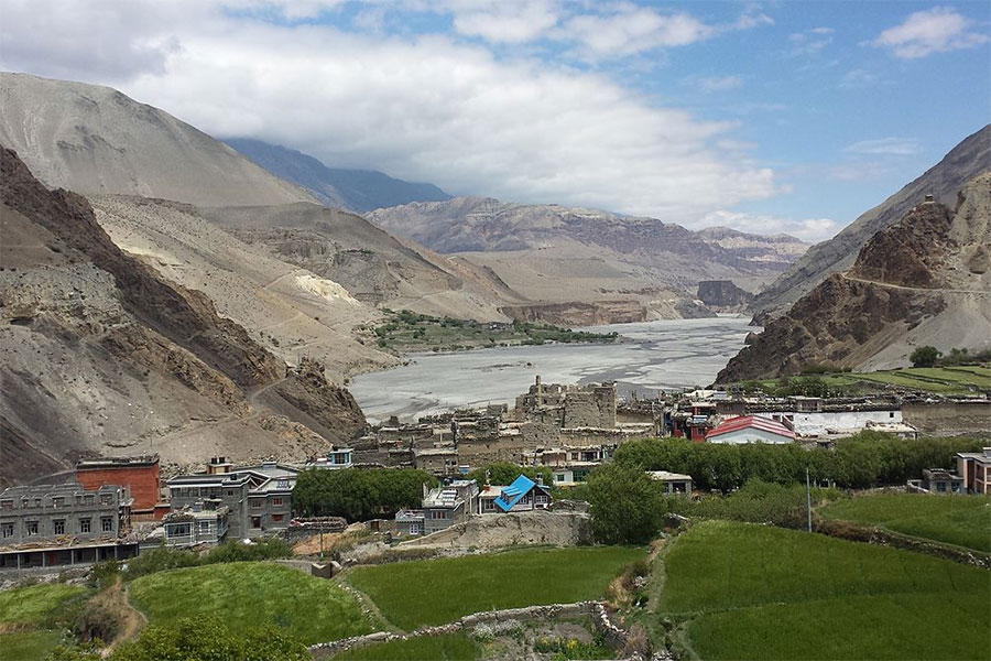 बाढी-पहिरोको चपेटामा थाकखोलाको नुनखानी