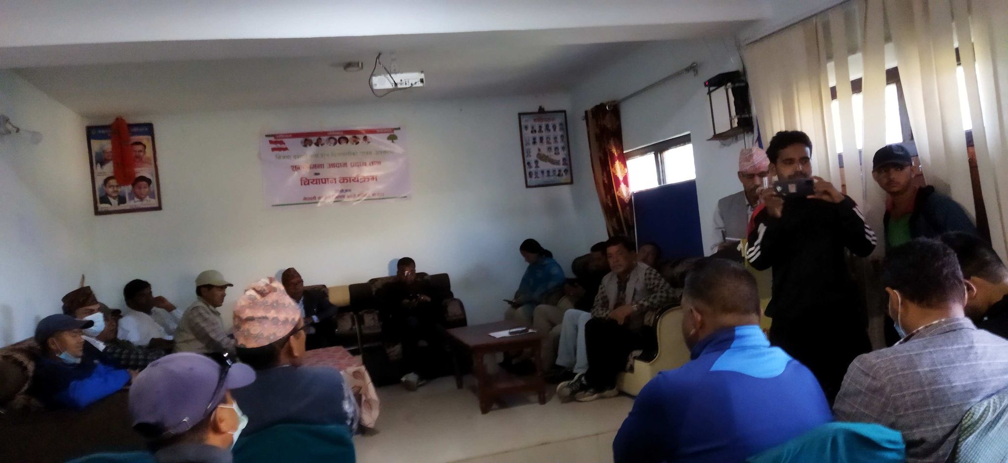 काँग्रेस बाजुराको चियापन कार्यक्रममा देउवा पक्षका नेता गएनन्