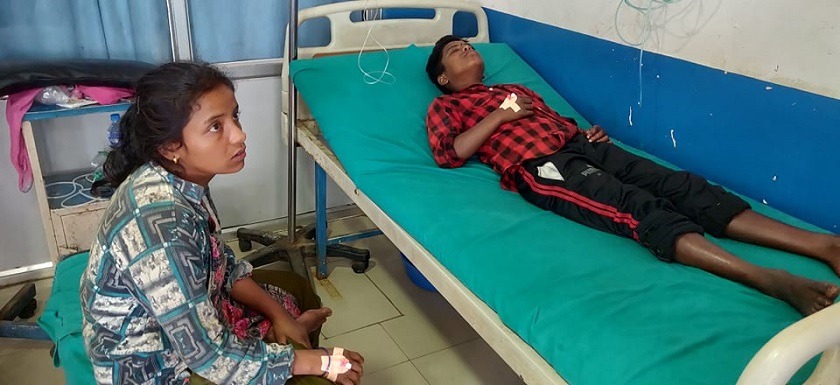 सुर्खेतमा बेवारिसे बम विष्फोट हुँदा २ जना घाइते