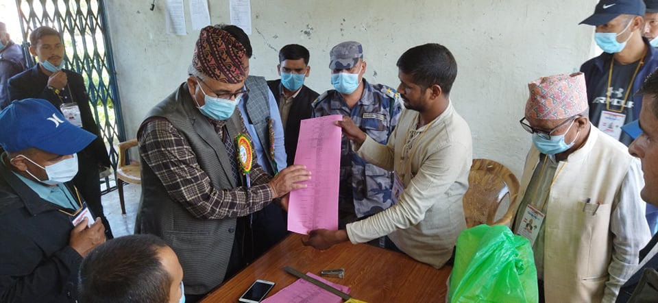 काँग्रेस बाजुराको नयाँ नेतृत्व चयनका लागि मतदान सूरु