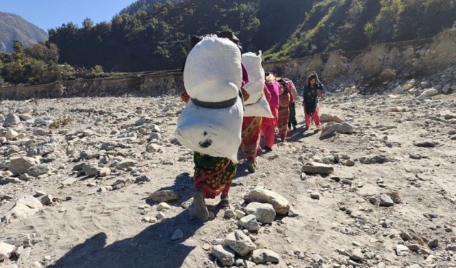 बझाङ पुग्ने राजमार्ग खुल्यो तर महँगी यथावत