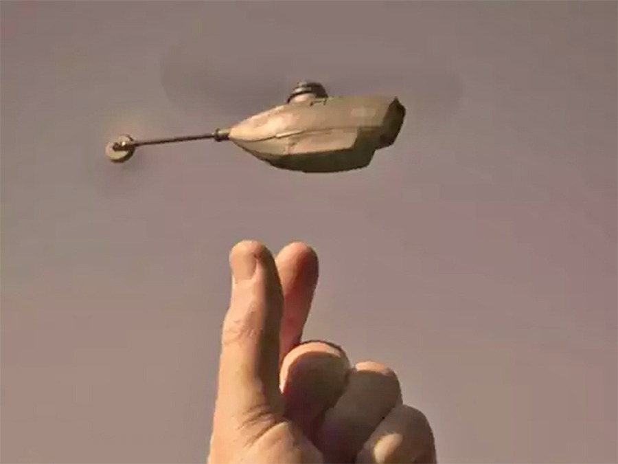 यो हो मुठीमै अट्ने विश्वको सबैभन्दा सानो हेलिकोप्टर, मूल्य डेढ करोड