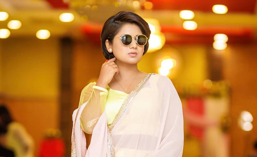 अमेरिका उडिन् केकी अधिकारी