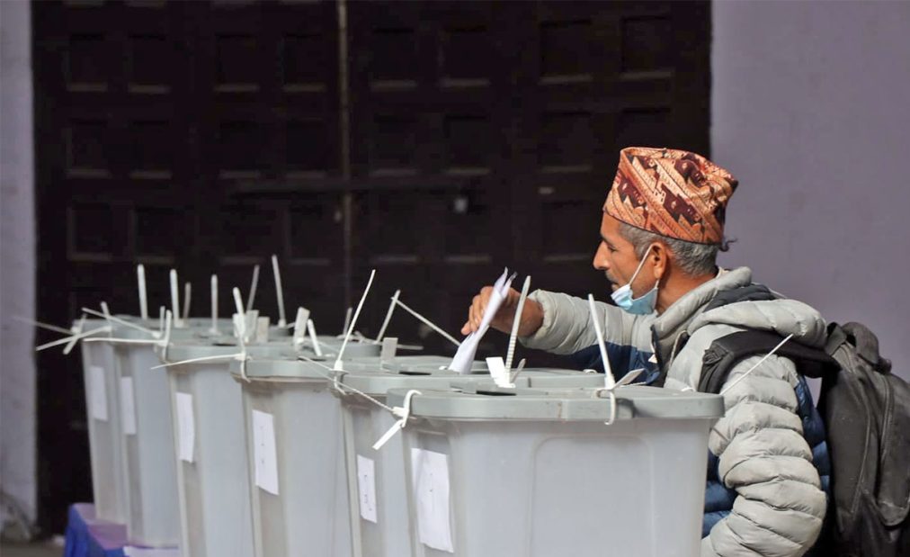 राप्रपाको नयाँ नेतृत्व चुन्न मतदान जारी