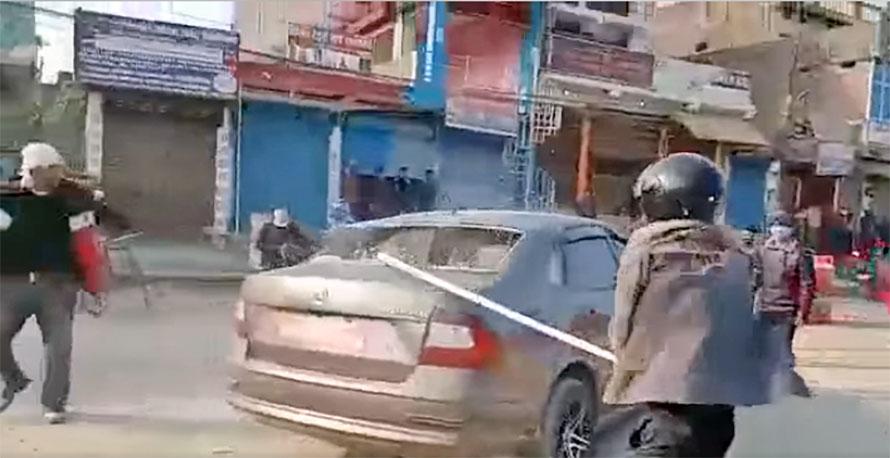 सिराहामा सिके राउतका कार्यकर्ताद्वारा गाडीहरु तोडफोड