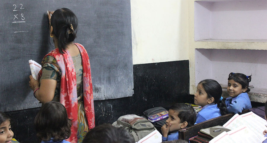 बालबालिकालाई कक्षाकोठामा कति घण्टा ?