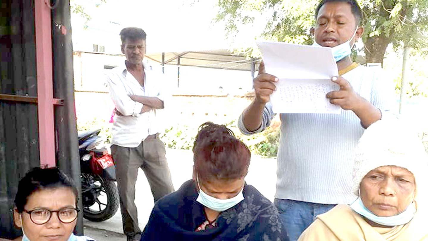 सार्वजनिक स्थलमै एकल दलित महिलामाथि कुटपिट