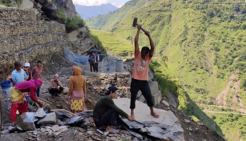 ‘कहिले टुंगिने भारतको भर ?’