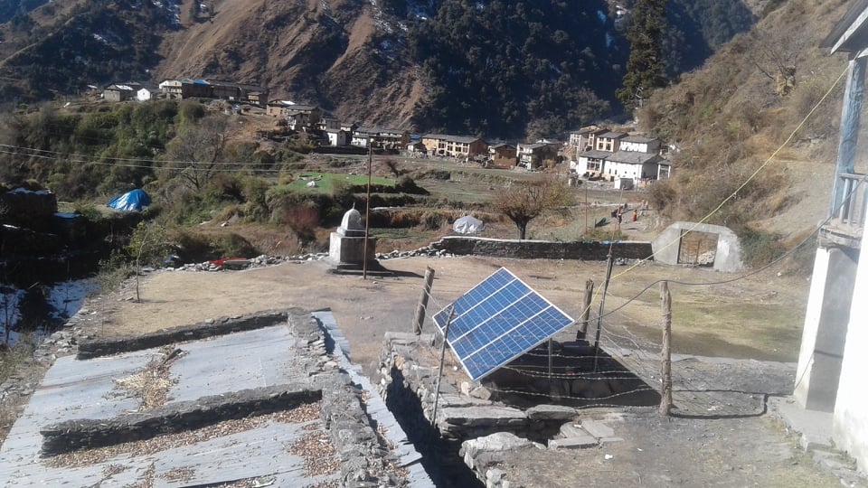 हिमालीको खोलीडाँडा आधारभुत विद्यालयमा सोलार जडान