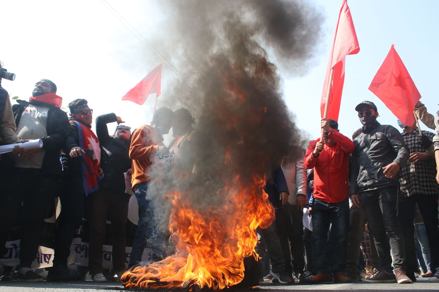 एमसीसीविरुद्ध प्रदर्शन : बानेश्वर क्षेत्रमा यातायात अस्तव्यस्त