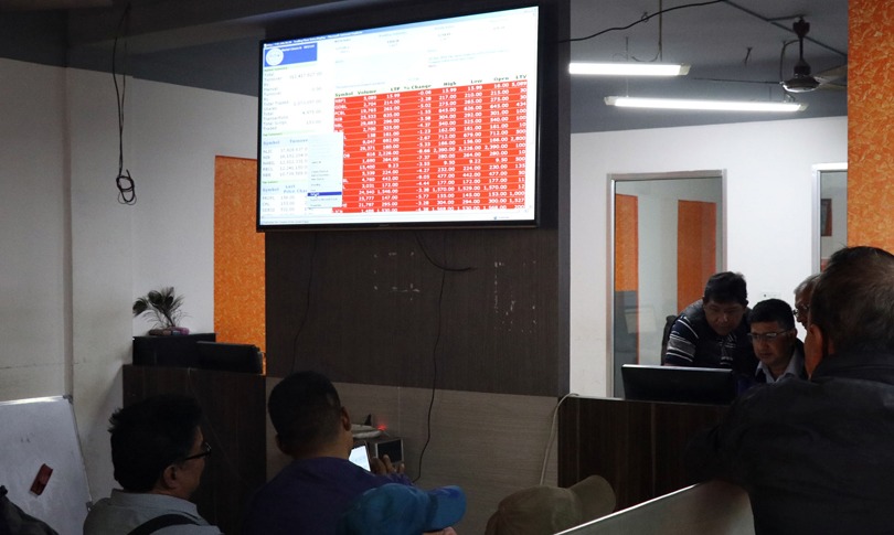 अर्बबाट करोडमा झर्‍यो सेयर कारोबार