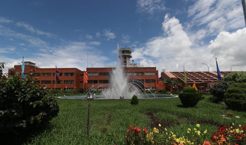 अन्तर्राष्ट्रिय विमानस्थलको सुरक्षामा गम्भीर लापरबाही