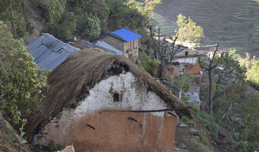 बैतडी, दार्चुला र बझाङका सात सय परिवारबाट २२ लाख असुली