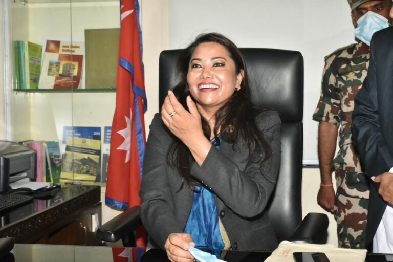 एमसीसीको पक्षमा उभिएपछि मन्त्री झाँक्रीको राजीनामा मागियो