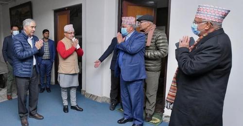 एमसीसीमा सघाउन ओलीलाई देउवाको आग्रह