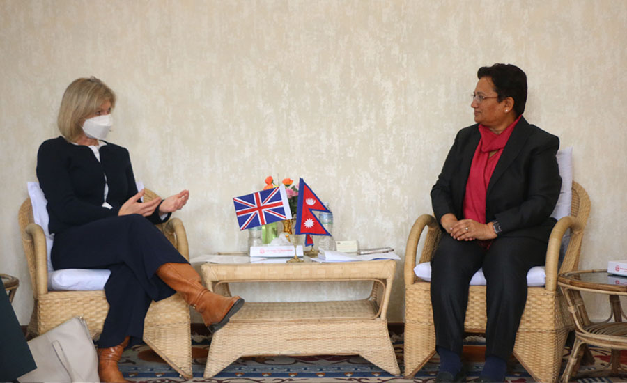 ऊर्जामन्त्री भुसालसँग बेलायती राजदूतको शिष्टाचार भेट