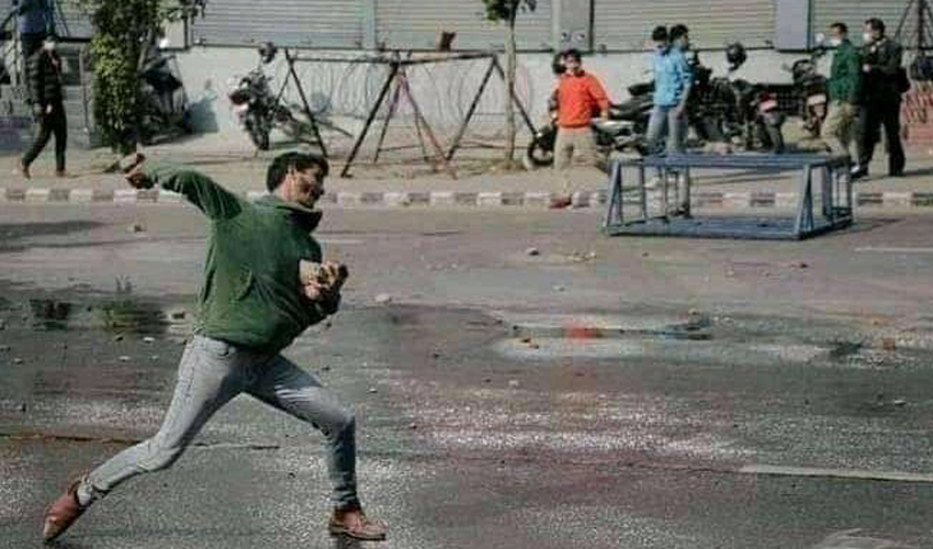 एमसीसीविरुद्धको प्रदर्शनपछि भाइरल तस्बिरका युवक को हुन् ?