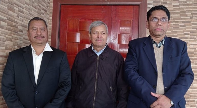 एमसीसीविरुद्व मोर्चा बनाउँदै विप्लव, भीम रावल भेट्न टोखा पुगे