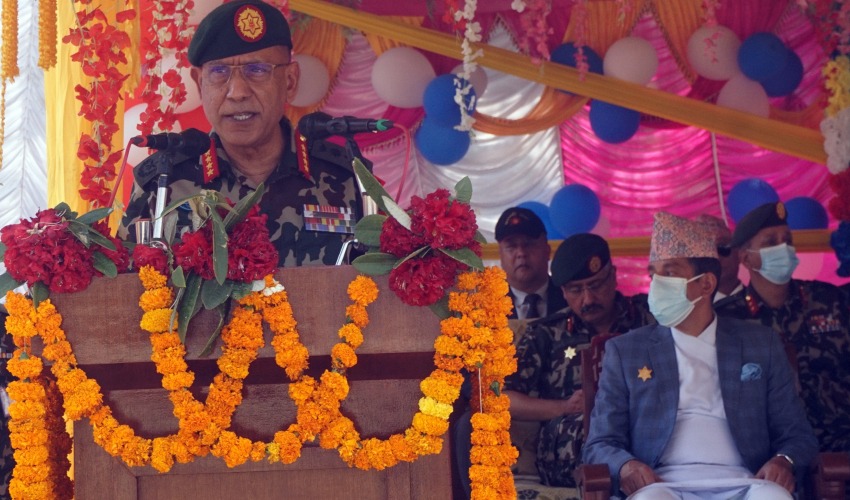 विदेश जाने सोच त्याग्न प्रधानसेनापतिको आग्रह