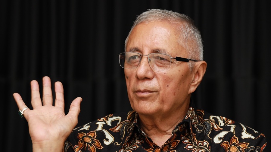 गठबन्धन हैन, पार्टी एकतामा ध्यान दिउँ : शेखर कोइराला